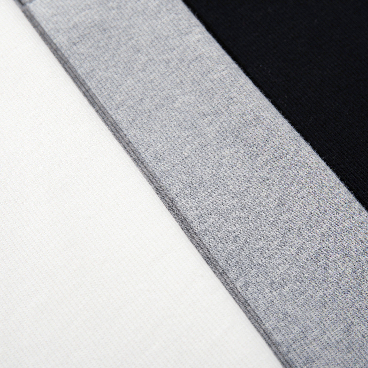 미니멀리스트 루즈핏 티셔츠 – RIYOOO 